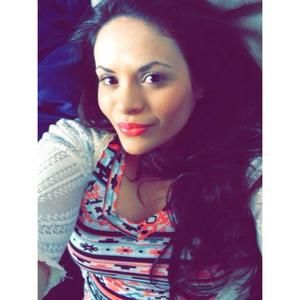 Meet your Posher, Idali